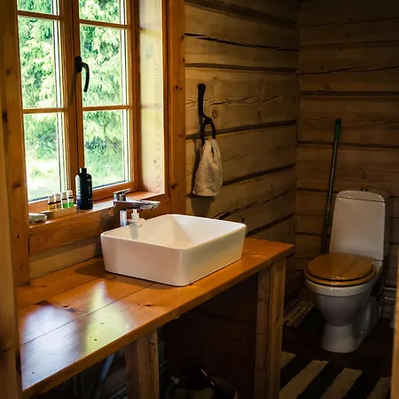 Sauna House With Minilake بيت للعطل